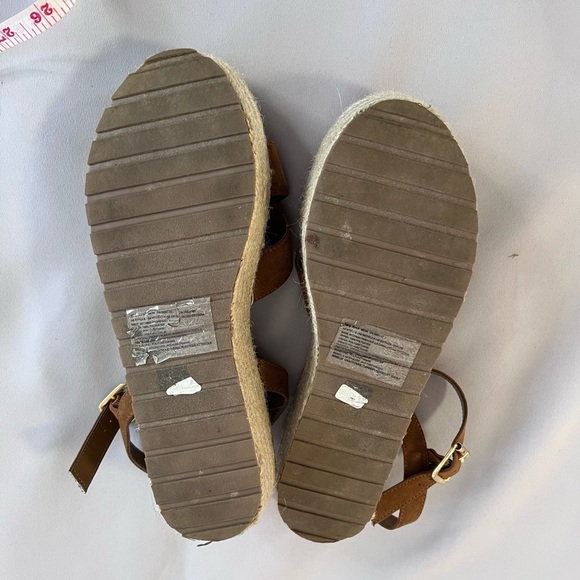 American Eagle Womens Brown Suede Open Toe Buckle Ankle Strap Platform Sz 9 - Picture 9 of 10
